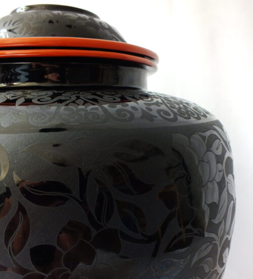 Large Burmese lacquer Vase