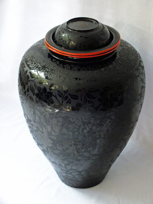 Large Burmese lacquer Vase