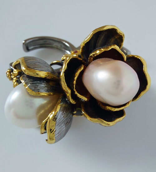 Double ring with SouthSea pearl