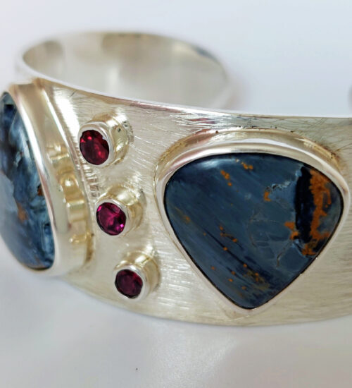 Pietersite & Rhodolite Cuff £460