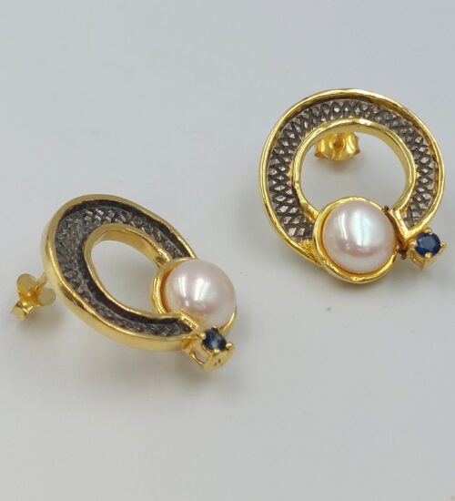 sapphire-pearl-gold-stud-earrings