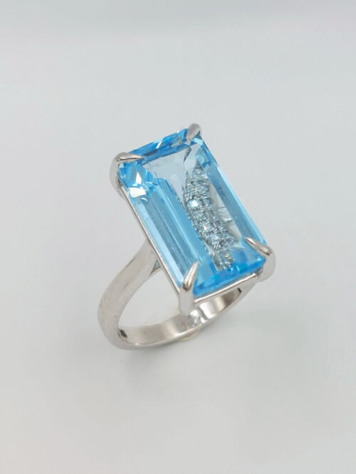 blue topaz diamond ring