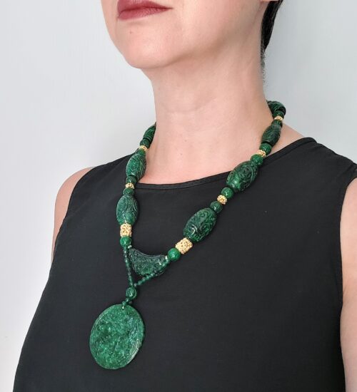 nephrite gold necklace
