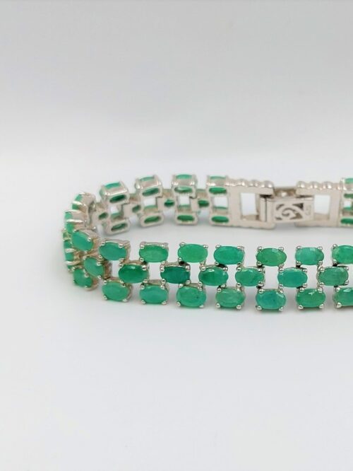 emerald-silver-tennis-bracelet