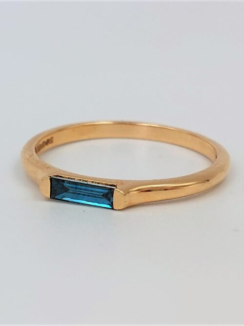 blue-diamond-18ctgold-ring