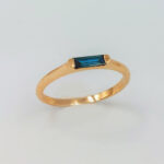 blue-diamond-gold-ring