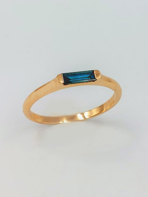 blue-diamond-gold-ring