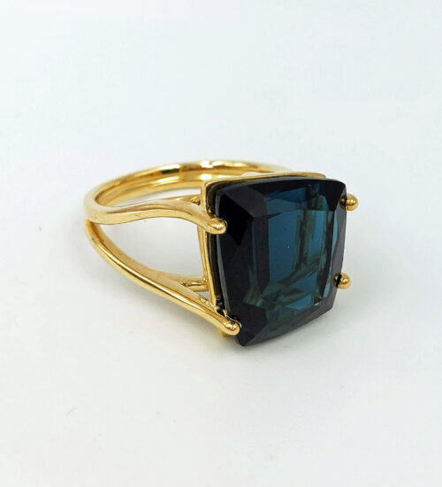 fancy-cut-london-blue-topaz