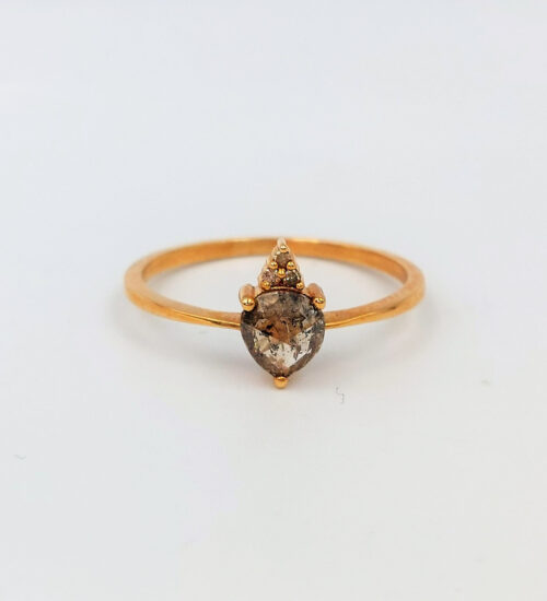 grey-diamond-gold-ring