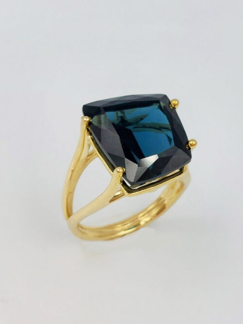 london-blue-topaz-ring