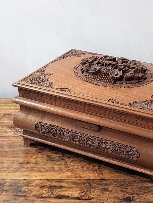 handcarved-walnut-wood-box