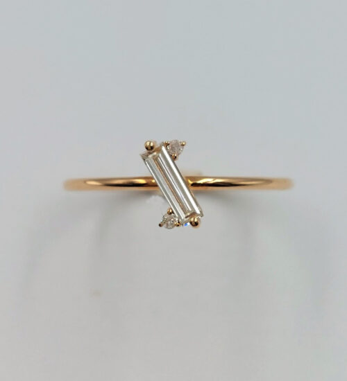 baguette-cut-diamond-ring