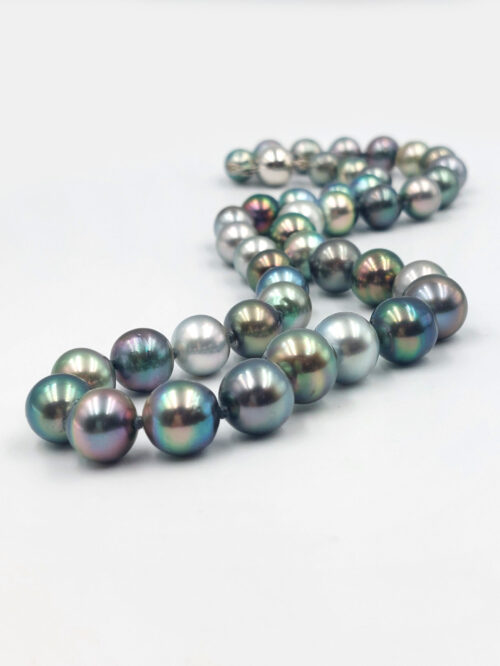 Tahitian-pearl-gold-necklace