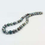 Tahitian-pearl-knotted-necklace