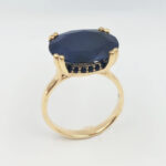 blue-sapphire-gold-ring