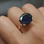 blue-sapphire-yellow-gold-ring