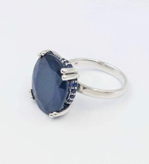 sapphire-white-gold-cocktail-ring