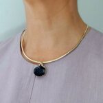 blue-sapphire-gold-pendant