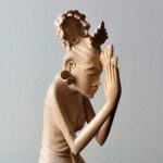 praying-girl-woodcarving