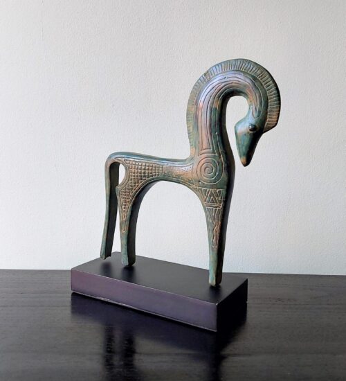 trojan-horse-figure-bronze