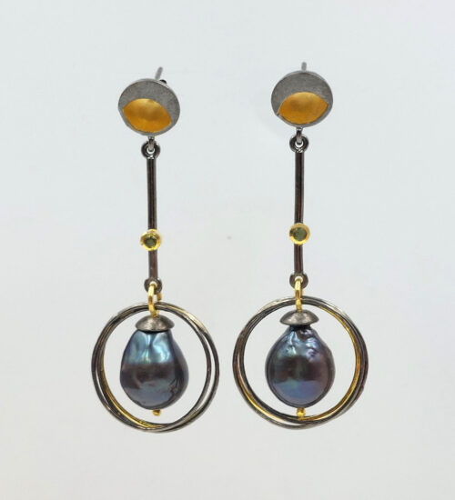 peacock-baroque-pearl-earrings