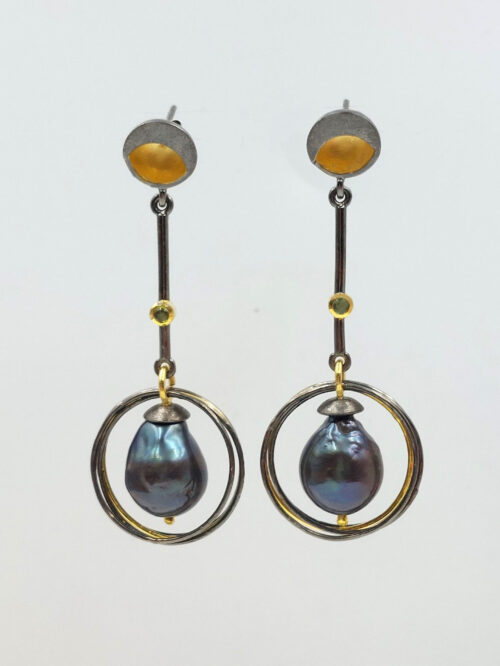 peacock-baroque-pearl-earrings