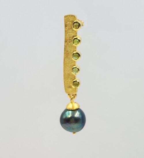 tourmaline-peacock pearls-gold-earrings