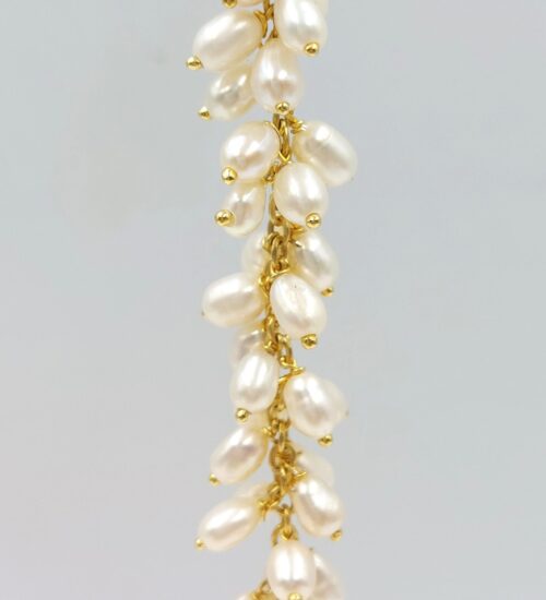 white-freshwater-pearl-gold-earrings