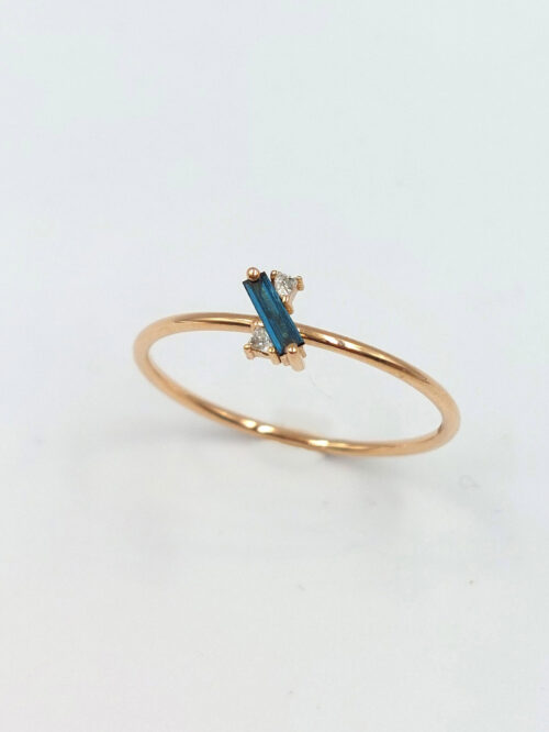 baguette-cut-blue-diamond