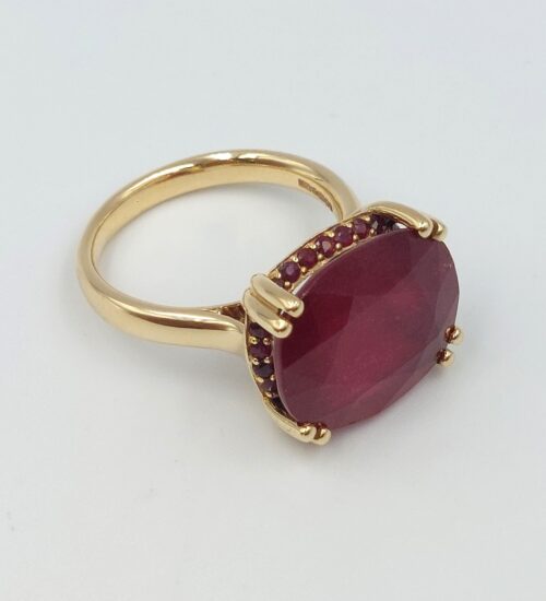 hallmarked-gold-ruby-dress-ring