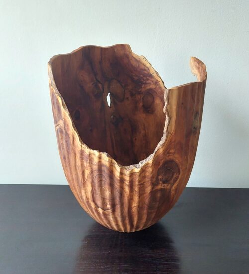 Indonesian-teak-sculpture-vase
