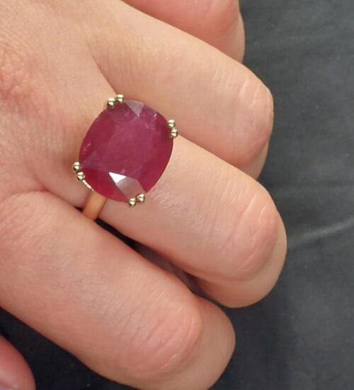 large-ruby-solid-gold-ring