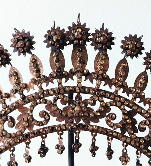 golden-crown-sumatra-headdress