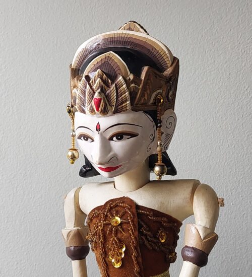 indonesian-handmade-traditional-puppets