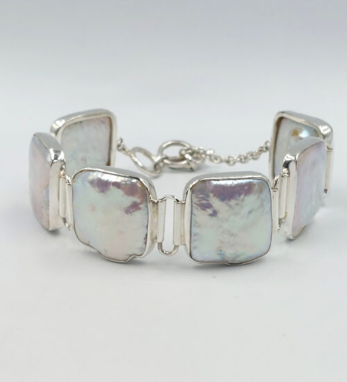 large-baroque-pearls-bracelet