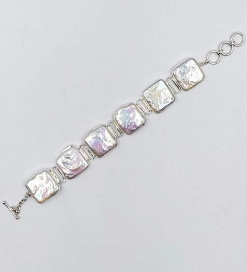 large-flat-freshwater-pearl-bracelet