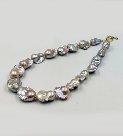 silver-grey-baroque-pearl-necklace