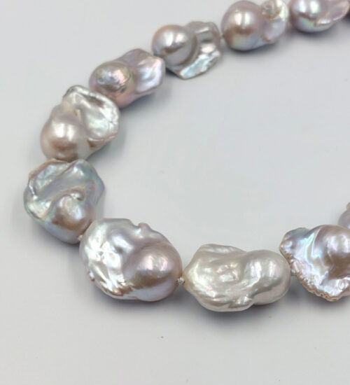 soft-grey-baroque-pearls-necklace
