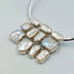 statement-white-pearl-pendant